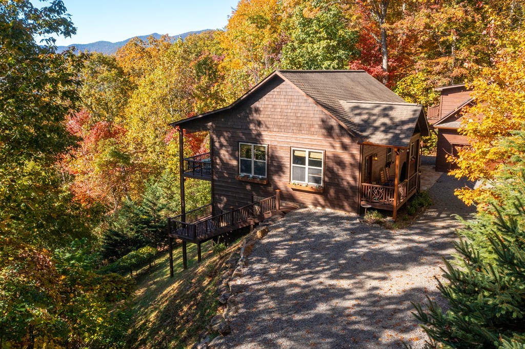 7031 Black Bear Trail, HIAWASSEE, Georgia image 6