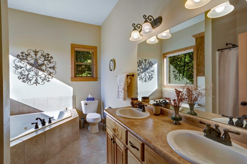 7031 Black Bear Trail, HIAWASSEE, Georgia image 19