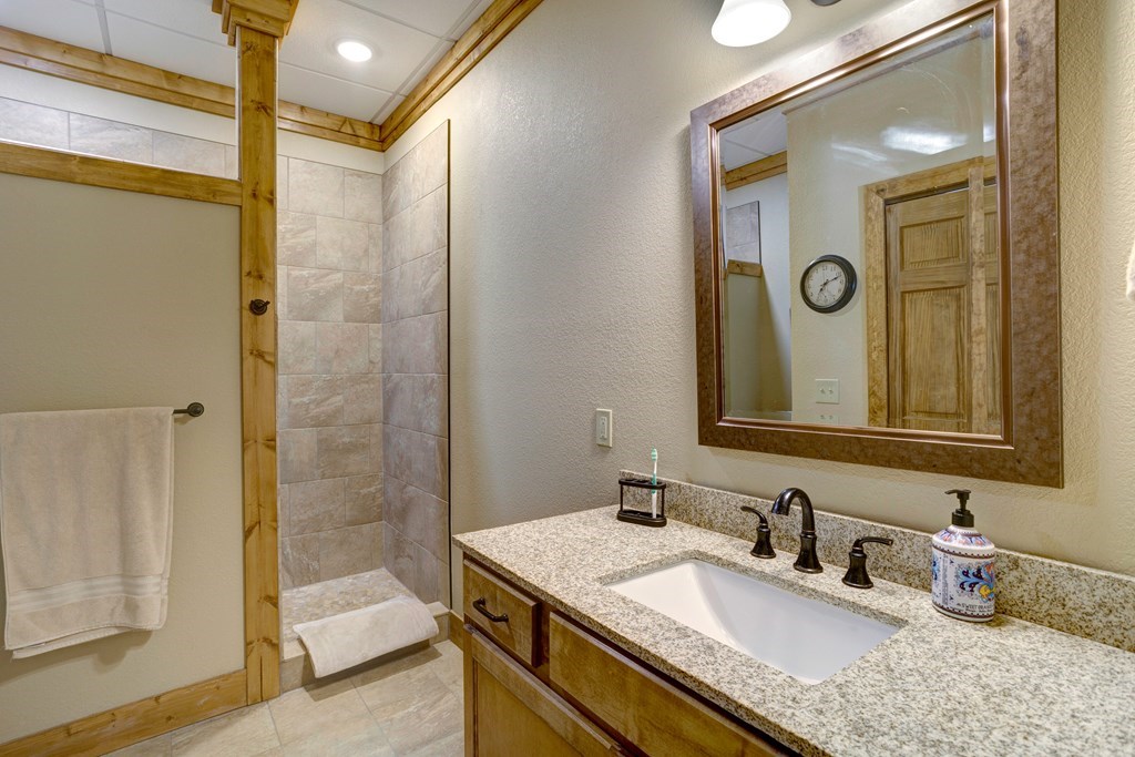 7031 Black Bear Trail, HIAWASSEE, Georgia image 23