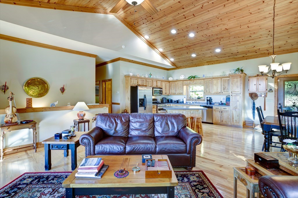 7031 Black Bear Trail, HIAWASSEE, Georgia image 15