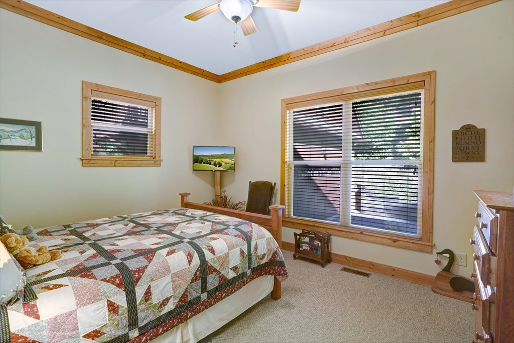 7031 Black Bear Trail, HIAWASSEE, Georgia image 22