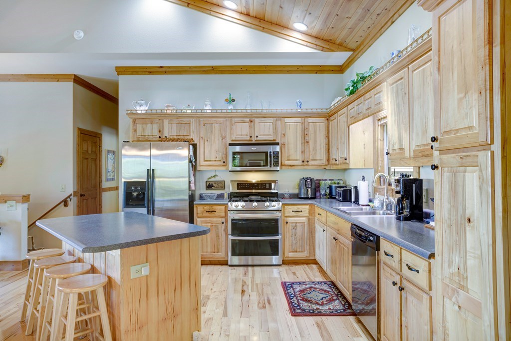7031 Black Bear Trail, HIAWASSEE, Georgia image 14