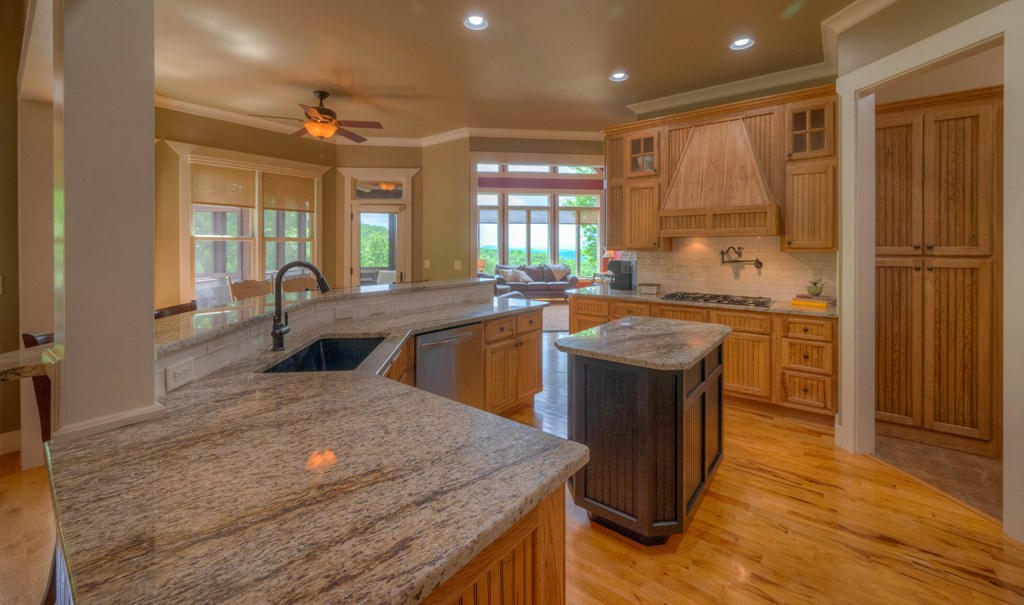 41 Elm Court, MURPHY, North Carolina image 34