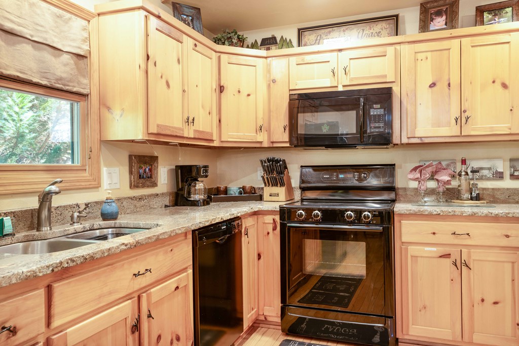 325 Trickling Branch Way, MURPHY, North Carolina image 11