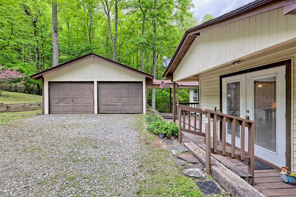 4618 Jones Gap Rd, HIAWASSEE, Georgia image 5