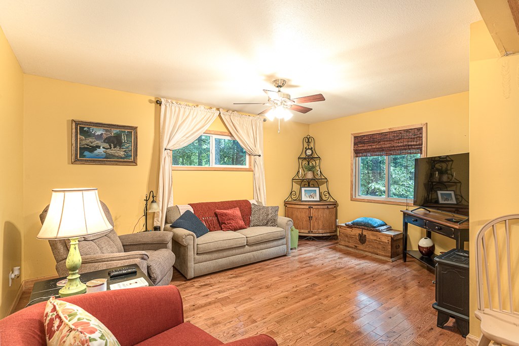 1498 Hollybrook Drive, MURPHY, North Carolina image 26
