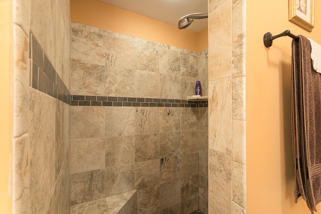 1498 Hollybrook Drive, MURPHY, North Carolina image 23