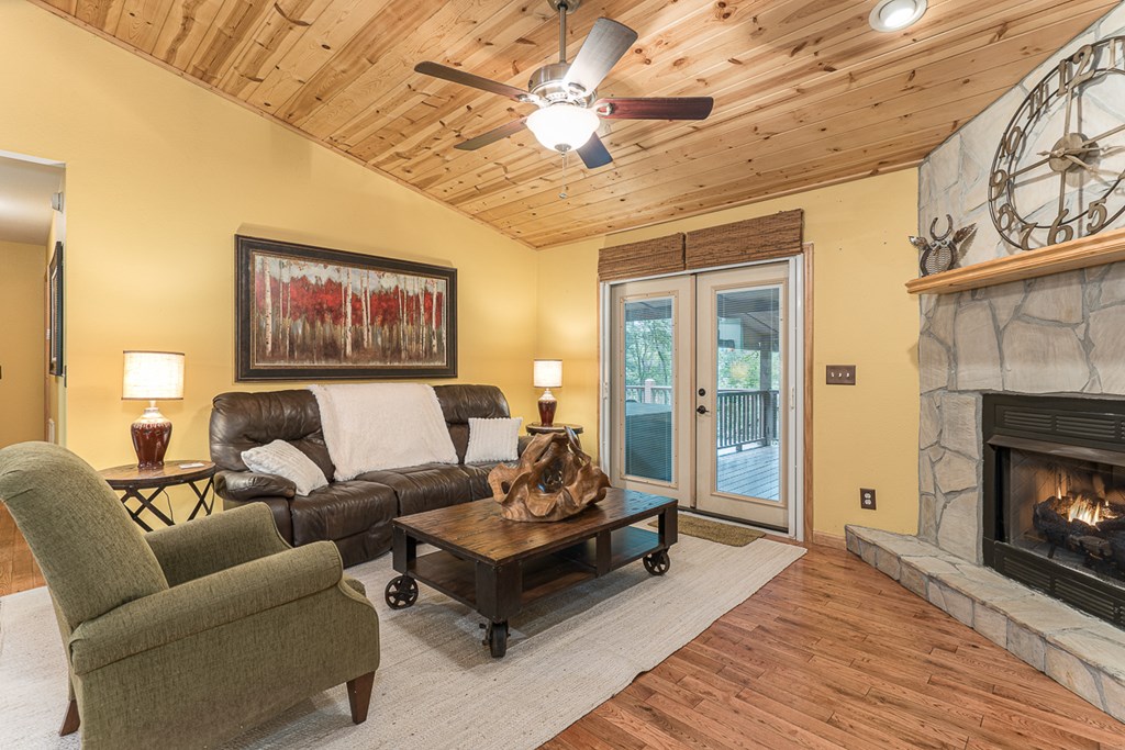 1498 Hollybrook Drive, MURPHY, North Carolina image 10