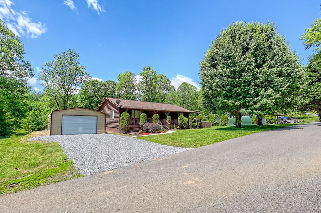 115 Country Mountain Ridge Drive, MURPHY, North Carolina image 2