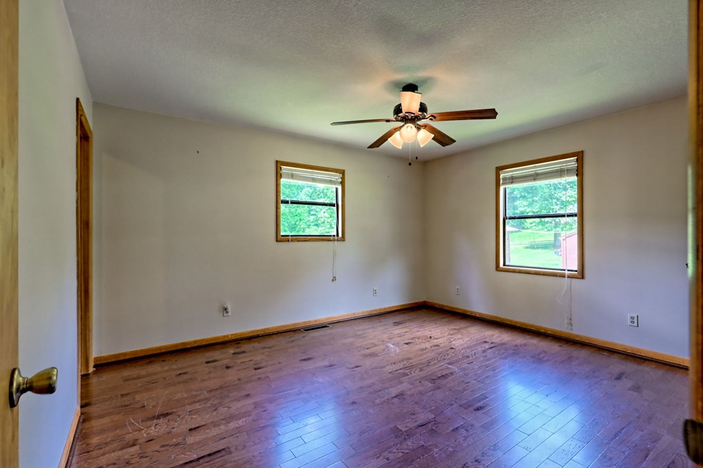 115 Country Mountain Ridge Drive, MURPHY, North Carolina image 28