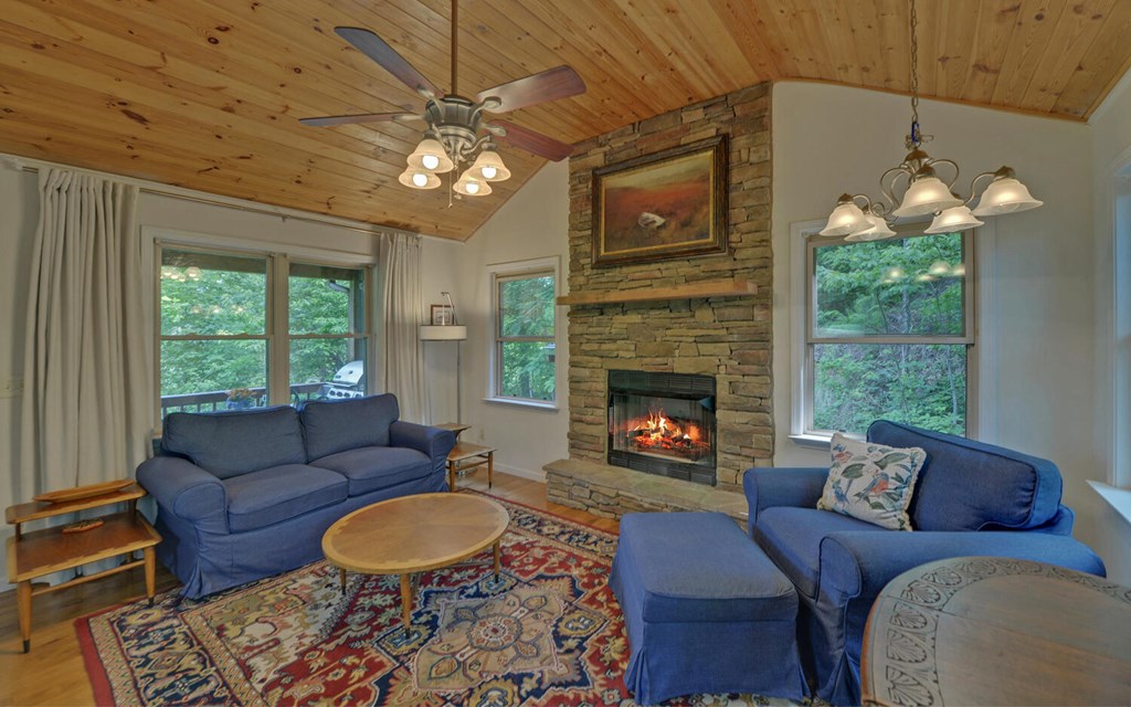 643 Zekes Trail, MARBLE, North Carolina image 8