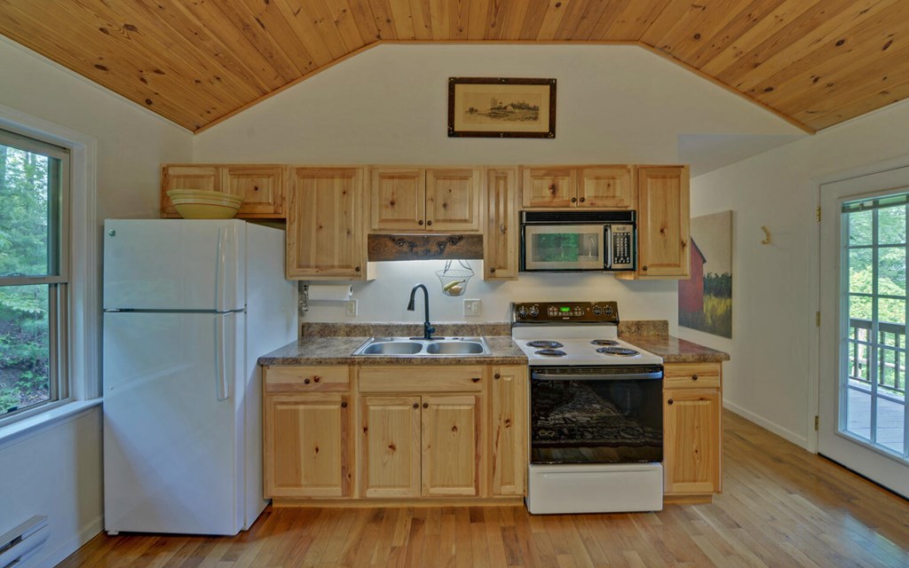 643 Zekes Trail, MARBLE, North Carolina image 12