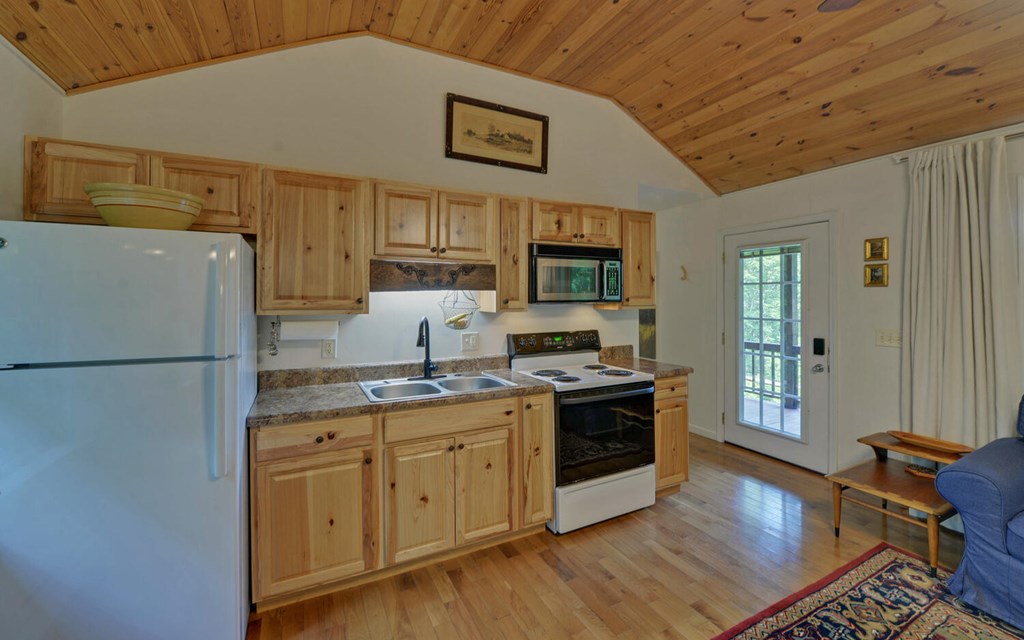643 Zekes Trail, MARBLE, North Carolina image 13
