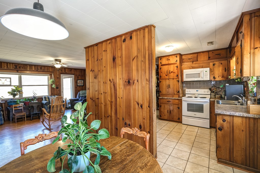 29/33/49 Breedlove Drive, ANDREWS, North Carolina image 10