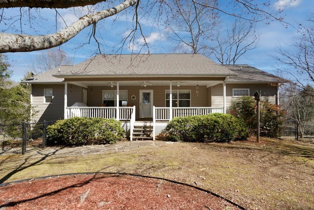 2097 Woodlake Lane, YOUNG HARRIS, Georgia image 2