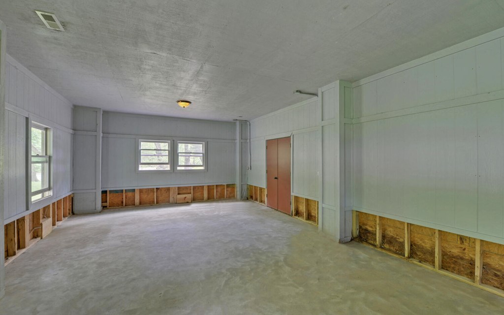 312 Theron Mccray Road, HAYESVILLE, North Carolina image 37