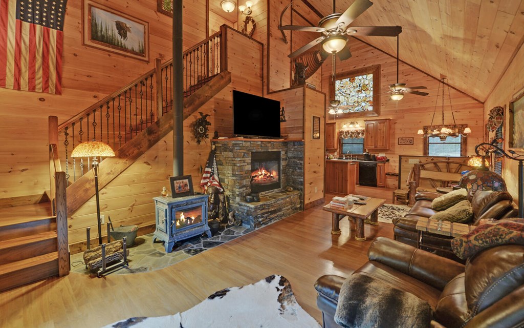 312 Theron Mccray Road, HAYESVILLE, North Carolina image 6