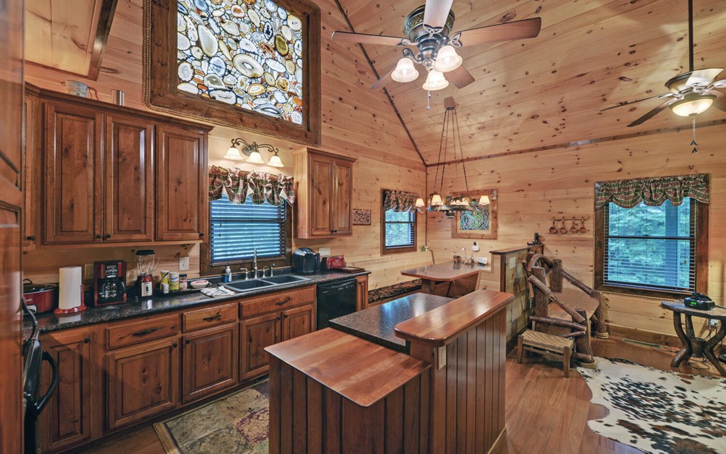 312 Theron Mccray Road, HAYESVILLE, North Carolina image 3