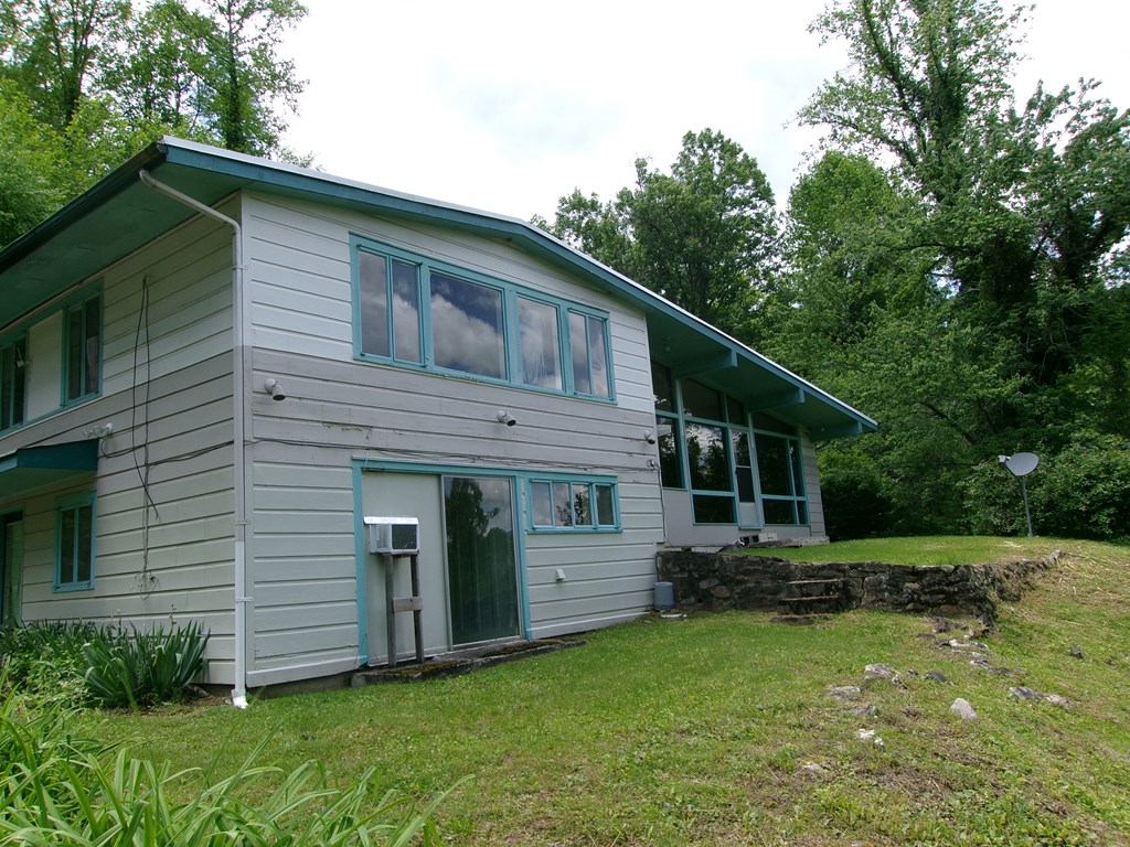 148 Milltown Rd, ROBBINSVILLE, North Carolina image 2