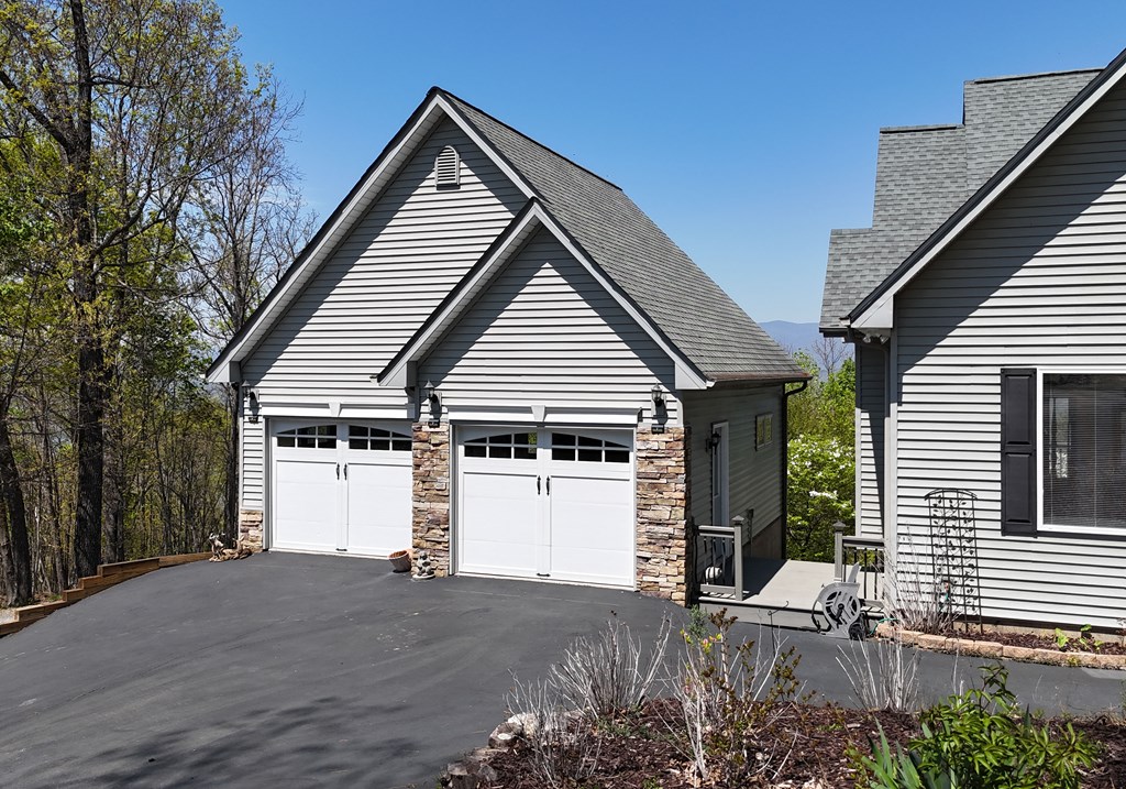 62 Eagles View Court, HAYESVILLE, North Carolina image 5