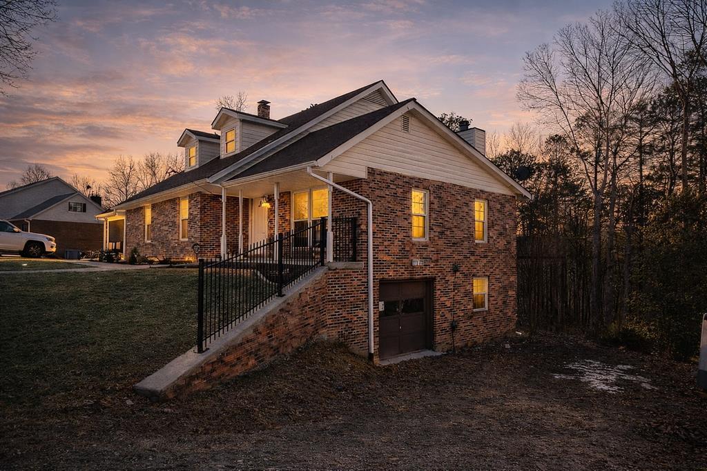 30 SKYLINE DR