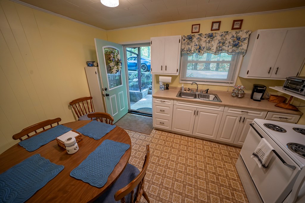 328 Forest Lakes, ROBBINSVILLE, North Carolina image 5