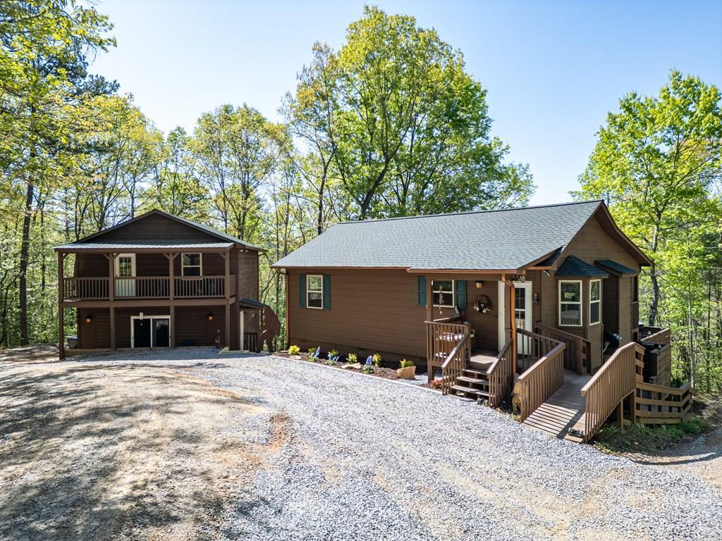240 Amandas Way