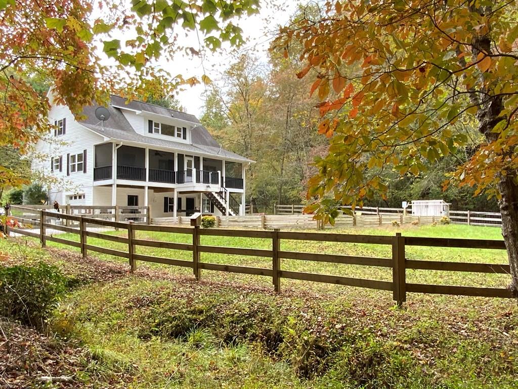 360 River Cove Lane, HAYESVILLE, North Carolina image 1