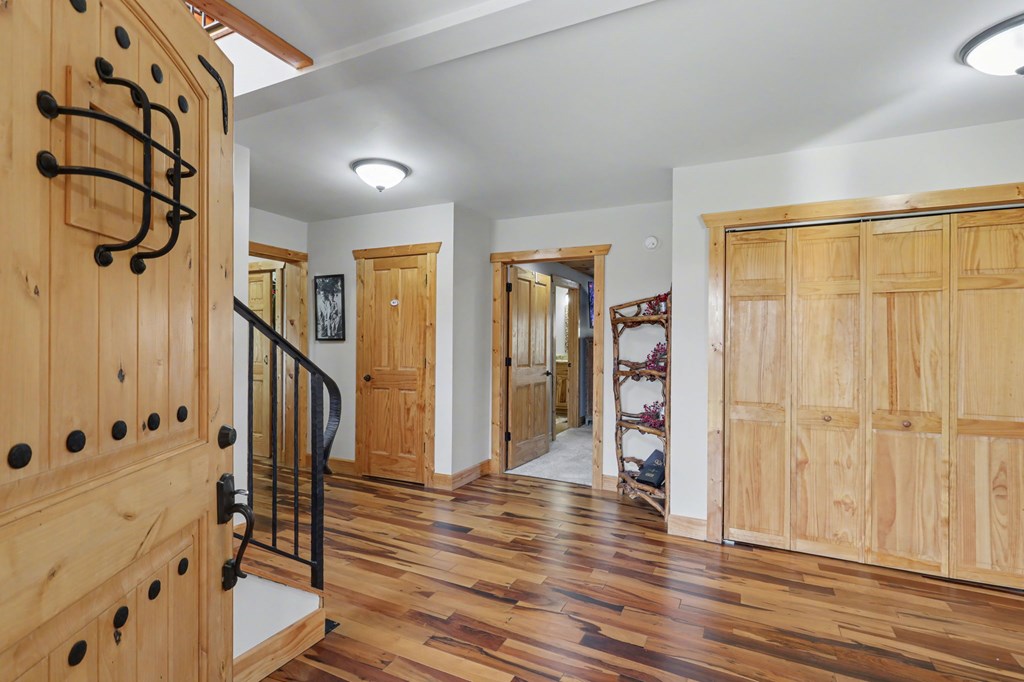 Hiawassee, Georgia, 30546, United States, 4 Bedrooms Bedrooms, ,3 BathroomsBathrooms,Residential,Active,2032075