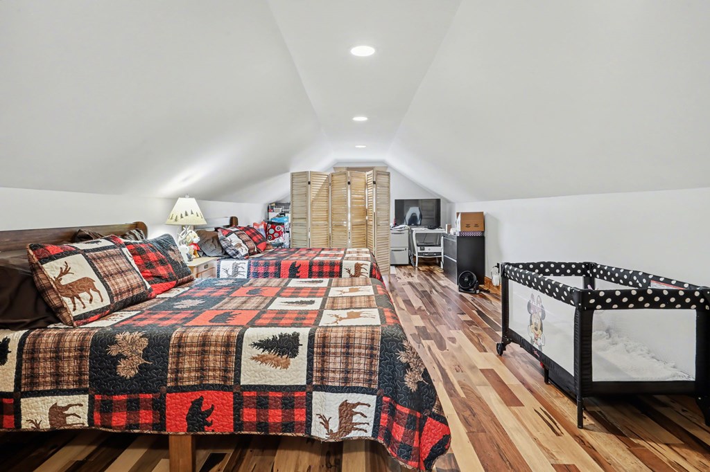 Hiawassee, Georgia, 30546, United States, 4 Bedrooms Bedrooms, ,3 BathroomsBathrooms,Residential,Active,2032075