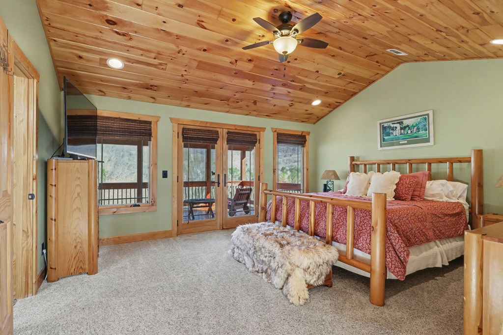 Hiawassee, Georgia, 30546, United States, 4 Bedrooms Bedrooms, ,3 BathroomsBathrooms,Residential,Active,2032075