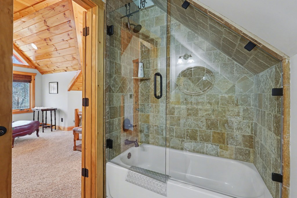 Hiawassee, Georgia, 30546, United States, 4 Bedrooms Bedrooms, ,3 BathroomsBathrooms,Residential,Active,2032075