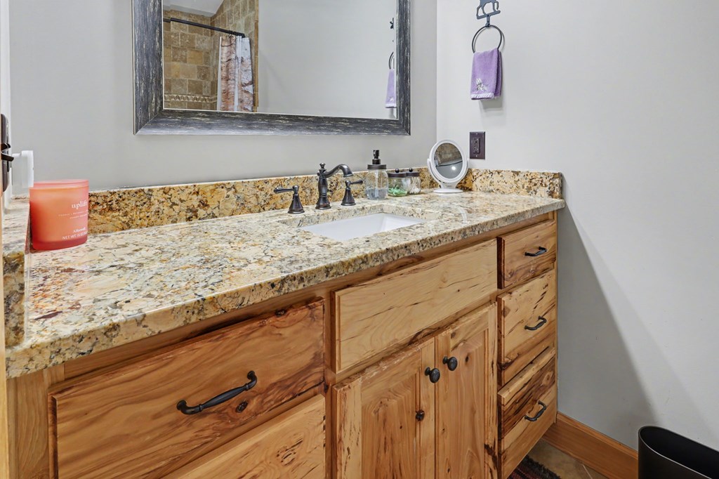Hiawassee, Georgia, 30546, United States, 4 Bedrooms Bedrooms, ,3 BathroomsBathrooms,Residential,Active,2032075