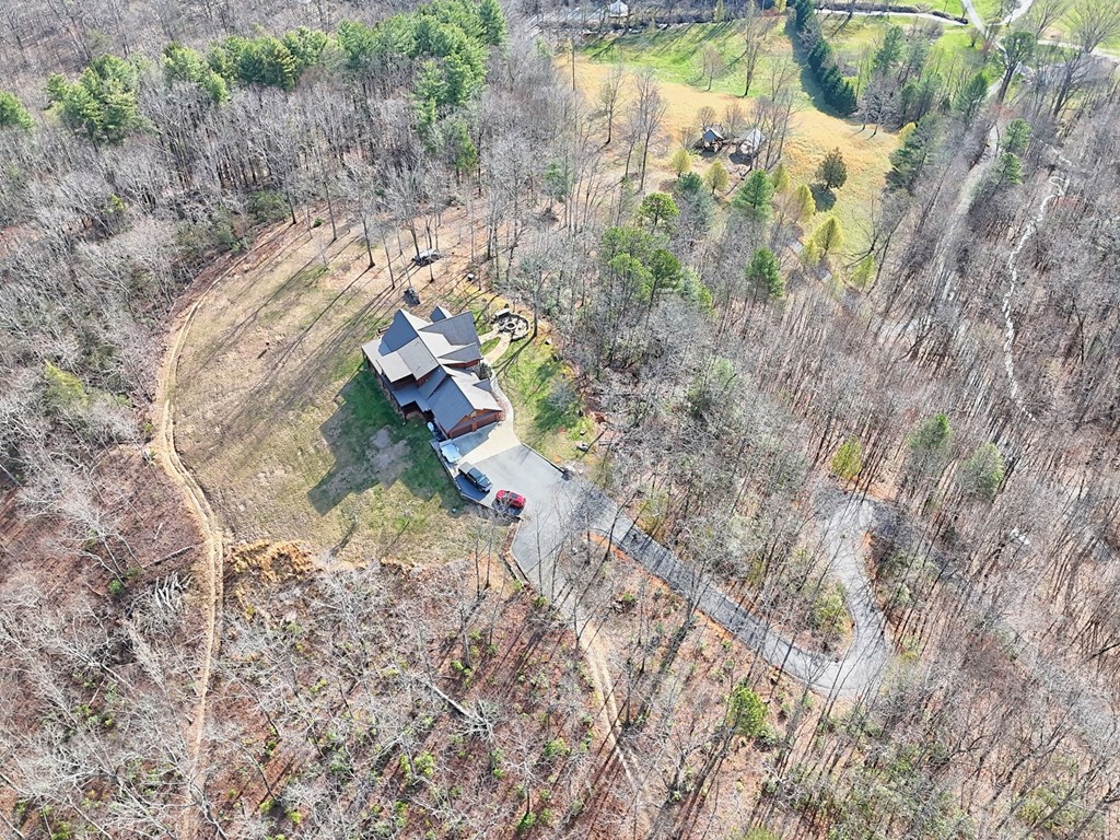 Hiawassee, Georgia, 30546, United States, 4 Bedrooms Bedrooms, ,3 BathroomsBathrooms,Residential,Active,2032075