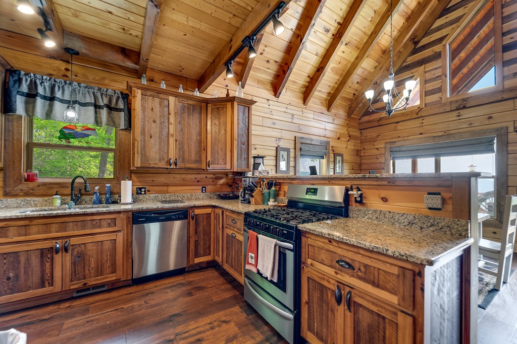 214 Indianola Lane, BRYSON CITY, New York image 13