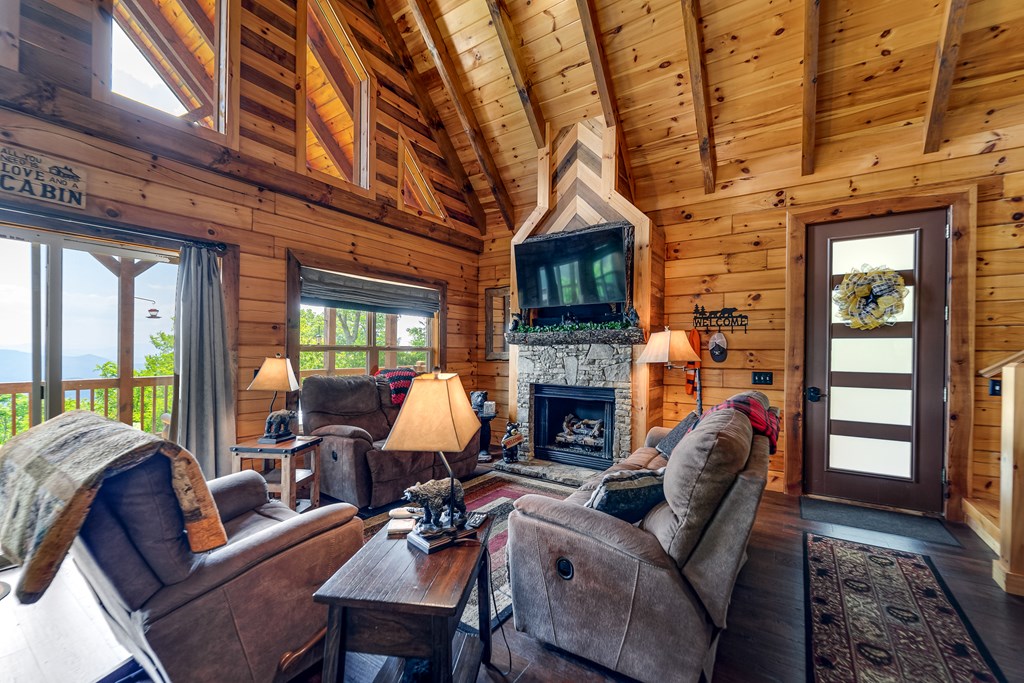 214 Indianola Lane, BRYSON CITY, New York image 5