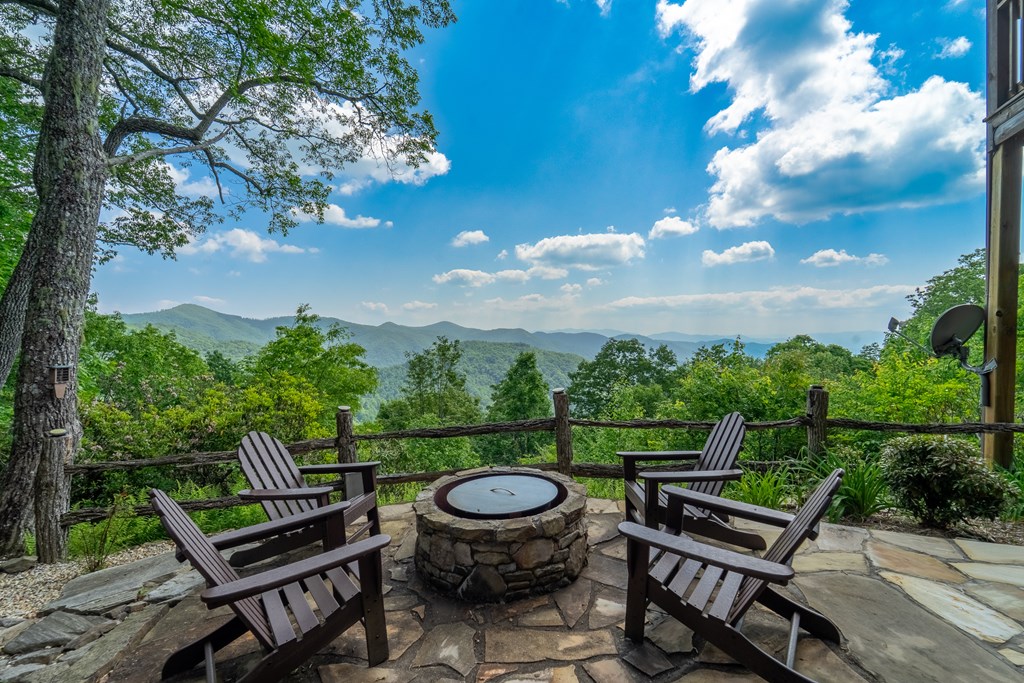 214 Indianola Lane, BRYSON CITY, New York image 46