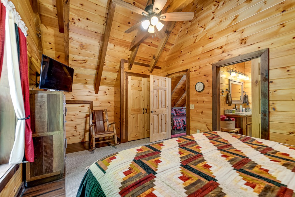 214 Indianola Lane, BRYSON CITY, New York image 23