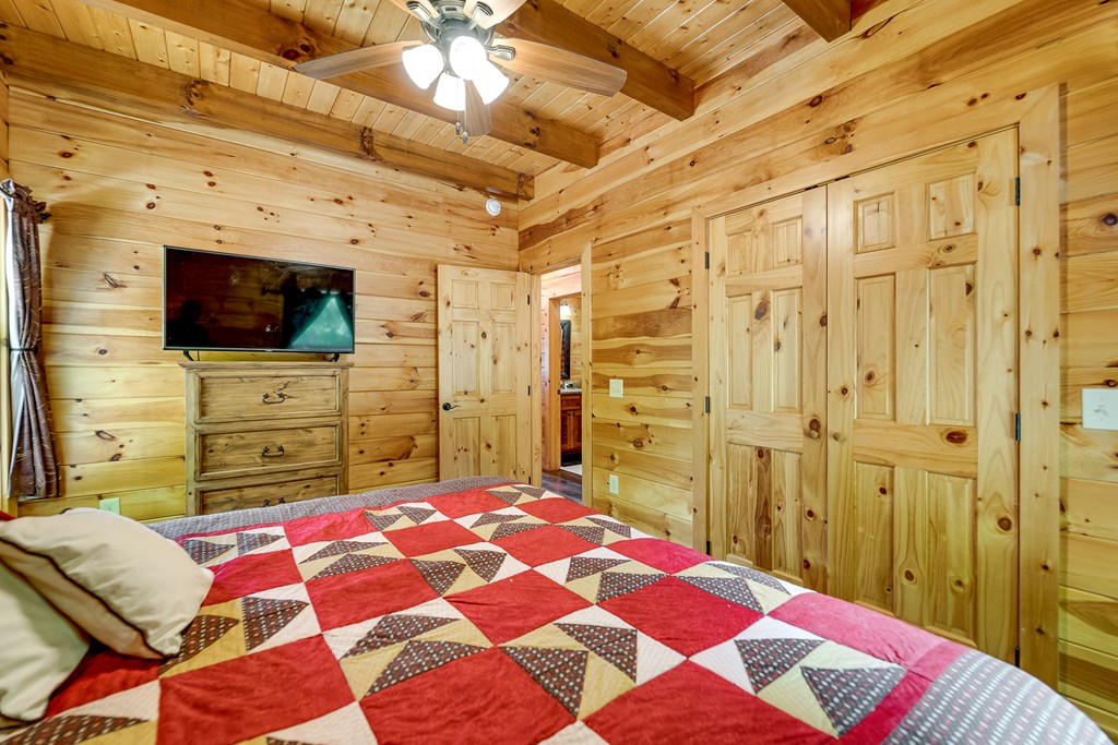 214 Indianola Lane, BRYSON CITY, New York image 16