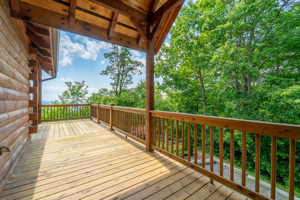 214 Indianola Lane, BRYSON CITY, New York image 34