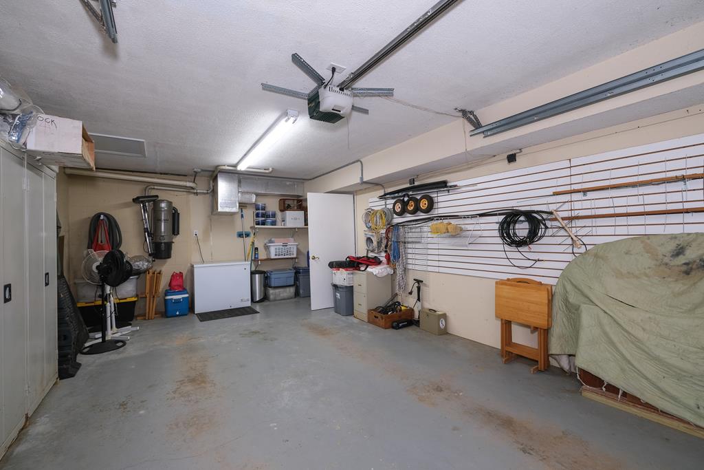 36 Woodcastle Lane, HAYESVILLE, New York image 49