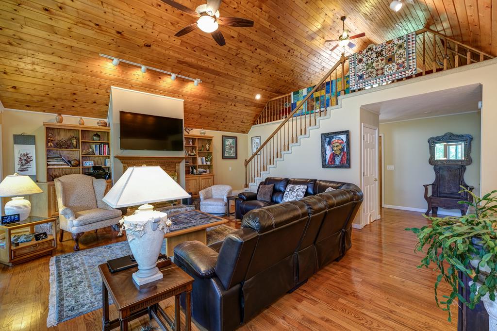 36 Woodcastle Lane, HAYESVILLE, New York image 7