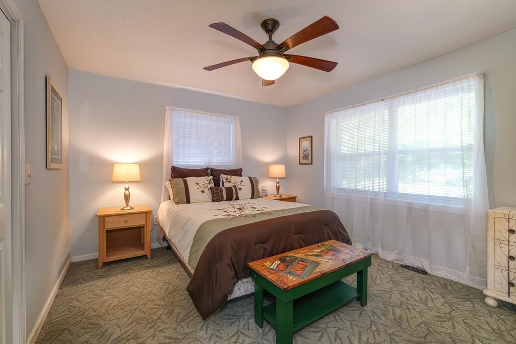 36 Woodcastle Lane, HAYESVILLE, New York image 28