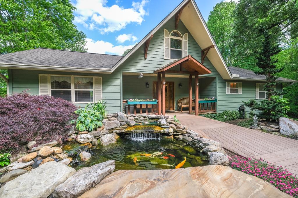 36 Woodcastle Lane, HAYESVILLE, New York image 1