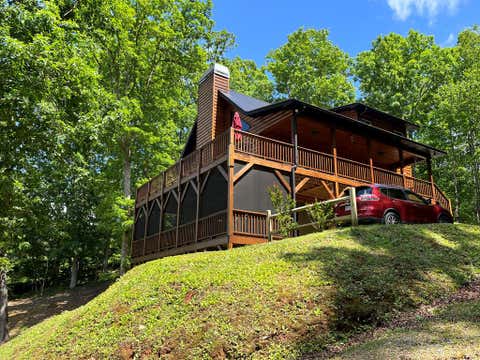 Homes For Sale - 465 Confederate Circle<br/> MURPHY, NC 28906
