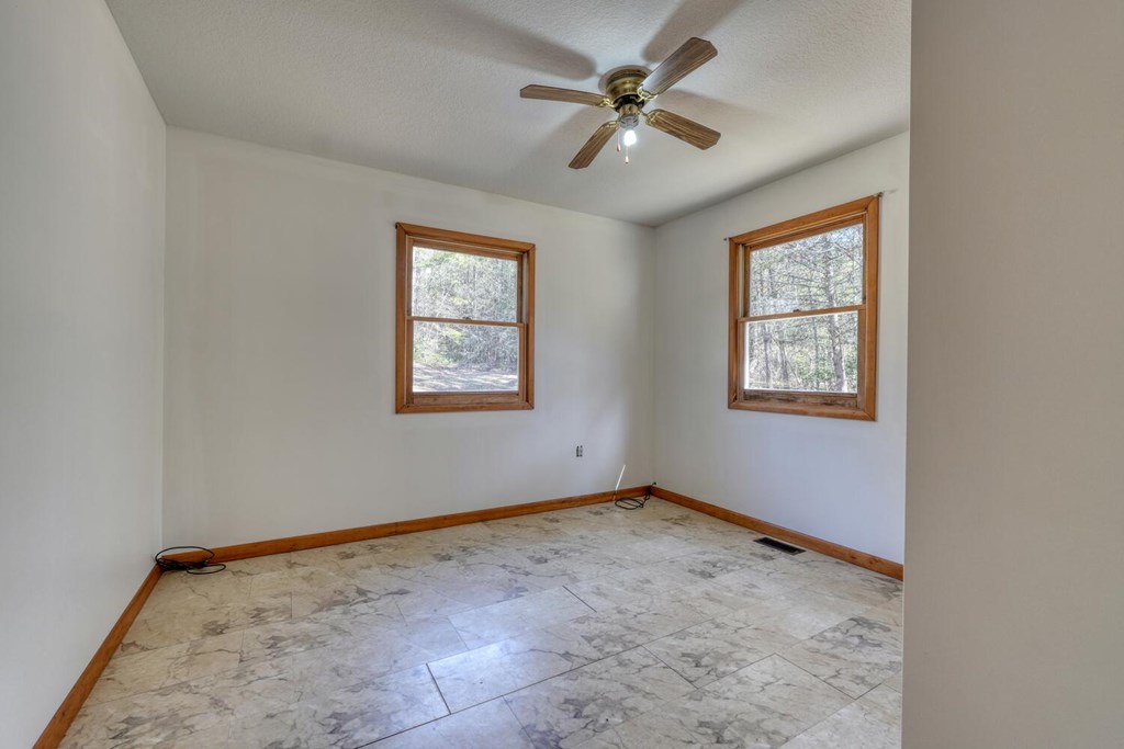 1493 Greasy Creek Rd, BRASSTOWN, North Carolina image 19