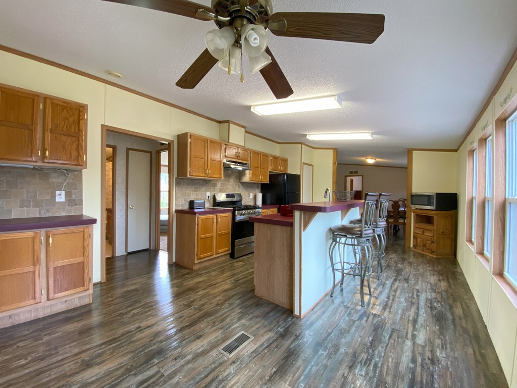 254 Indian Hills Dr, MURPHY, North Carolina image 3