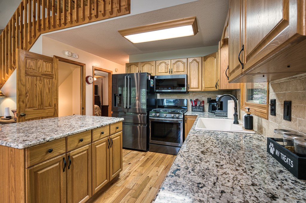 515 Canterbury Road, MURPHY, New York image 10