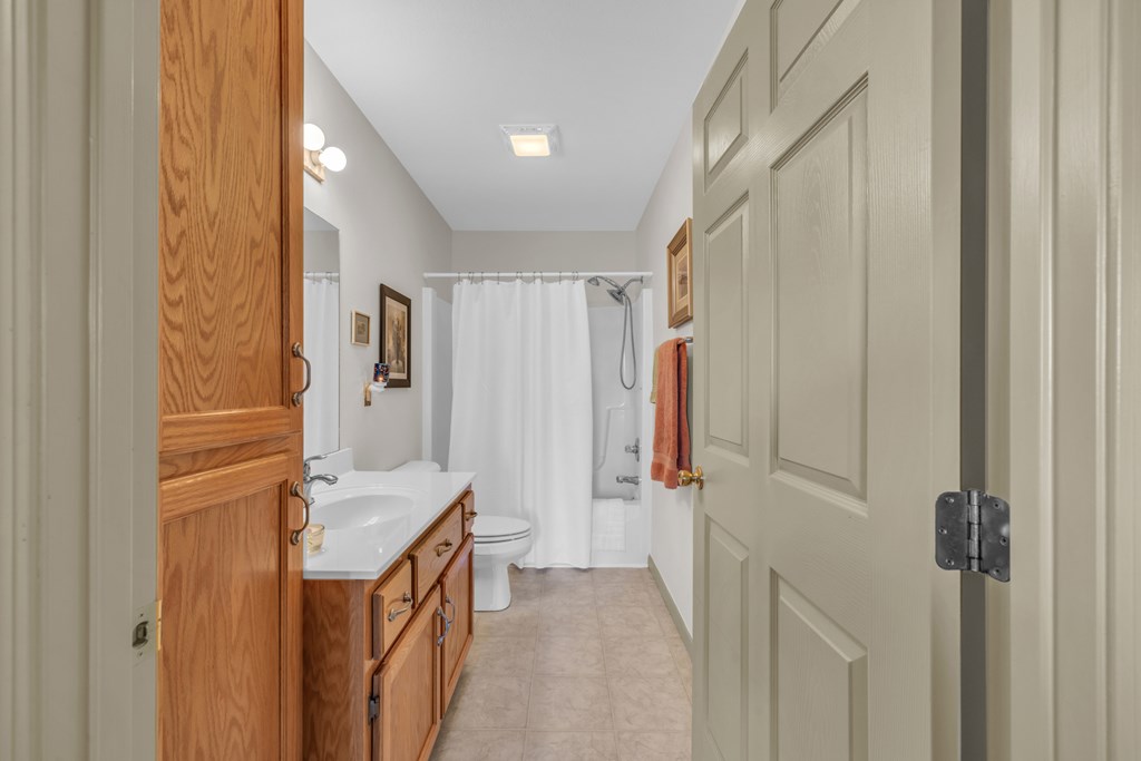 224 Chatuge Shores Circle, HAYESVILLE, North Carolina image 21