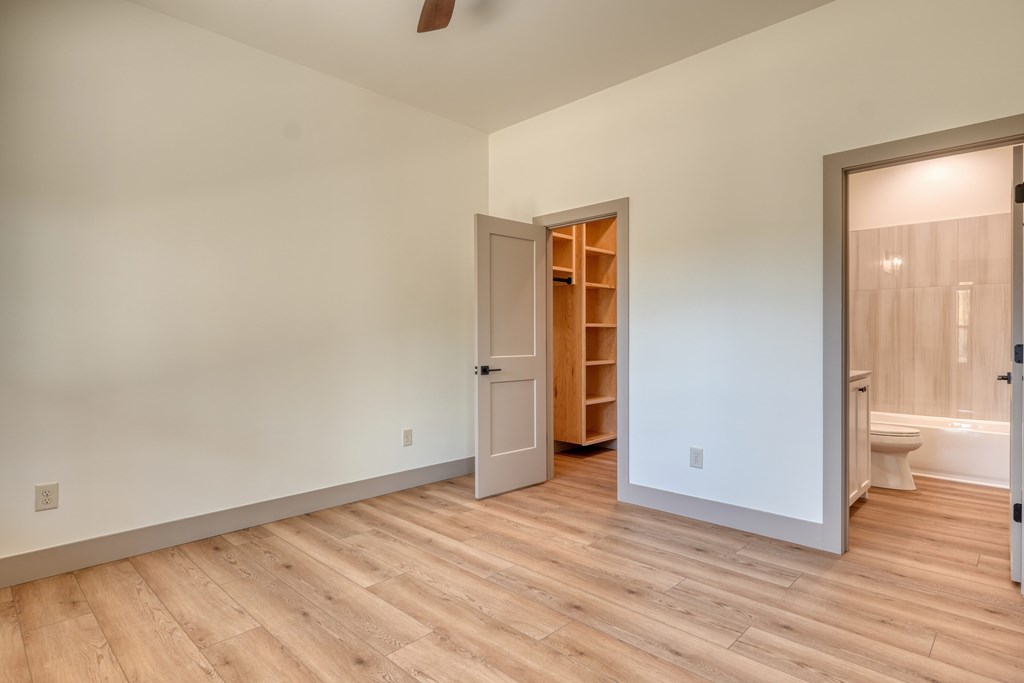 76 Murray Hill Terrace, HAYESVILLE, New York image 32